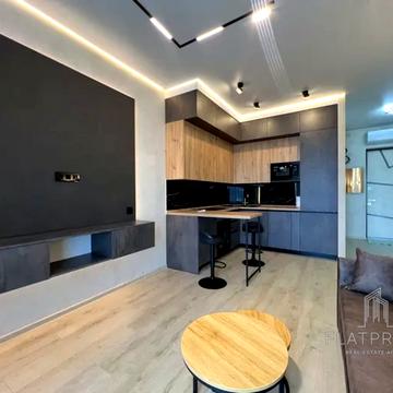 Родини Крістерів вул., 16