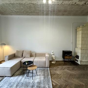 Леоніда Глібова вул., 17