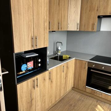 Набережно-Рибальська дорога вул., 27