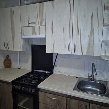 Вокзальна вул., 18