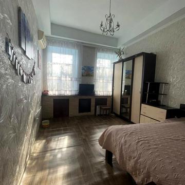 Велика Арнаутська вул., 84