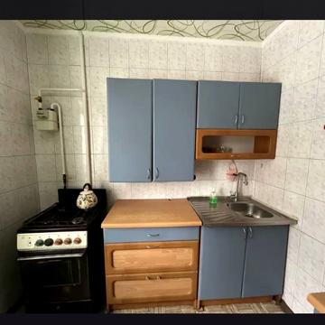 Добровольців пров., 6