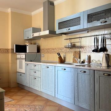 Валерія Лобановського просп. (Червонозоряний), 6-В