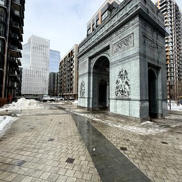 Предславинська вул., 40