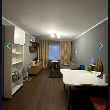 Добровольців пров., 10