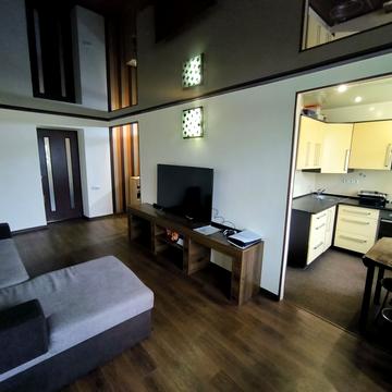 Вільна вул., 21