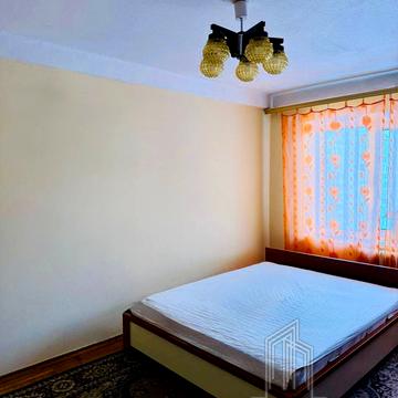 Дніпровська набережна вул., 9-А