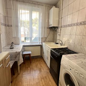 Монастирського, 43