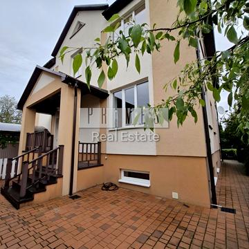 Валеряна Підмогильного вул., 5