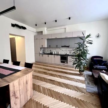 Союзу Українок вул. (), 11