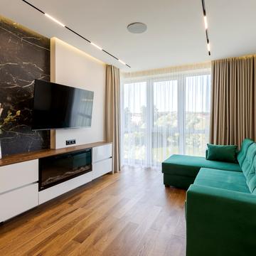 Львівська вул., 37