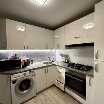 Князя Володимира Великого просп., 109