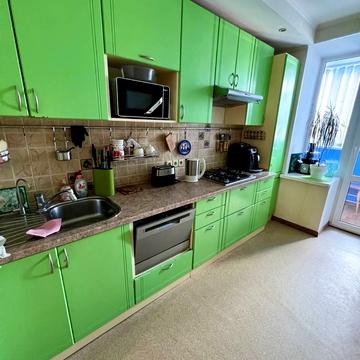 Хмельницька вул., 10