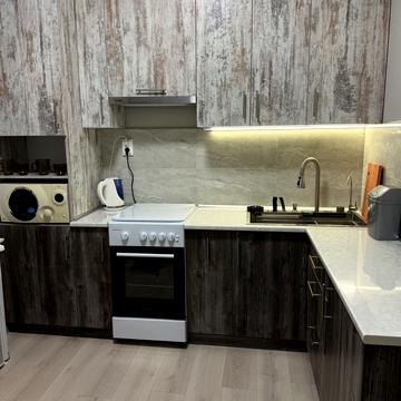 Незалежної України вул. (40 років Радянської України), 80