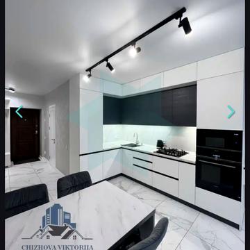 Набережна Перемоги вул., 42-Б