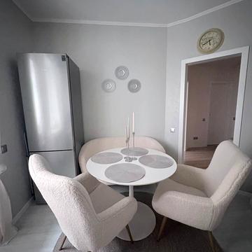 Львівська вул., 1