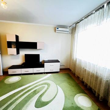 Червоної Калини просп. (Володимира Маяковського), 70