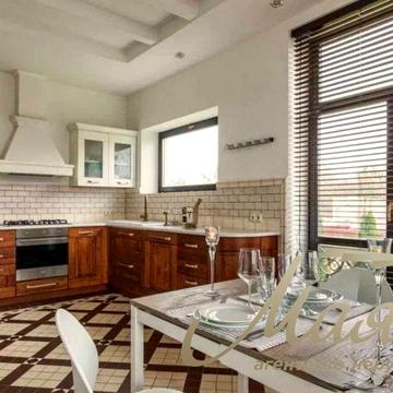 Острівна вул.