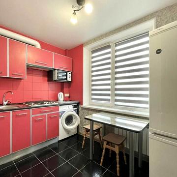 Академіка Павлова вул., 132