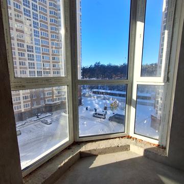 Університетська вул., 1-Б