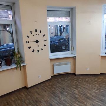 Григорія Сковороди вул., 6