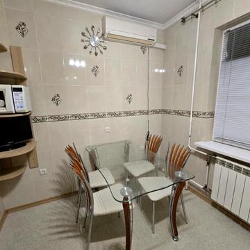 Південна вул., 3