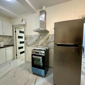 Ніжинська вул., 43