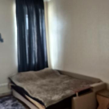 Ніжинська вул., 10