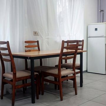 Тополева вул., 3