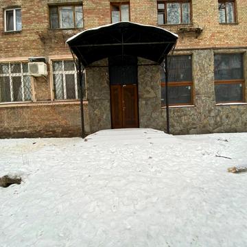 Білоруська вул., 38