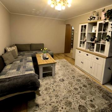 Михайла Грушевського вул., 53