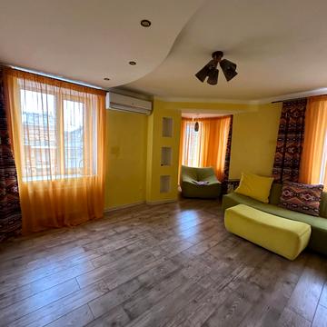 Пантелеймонівська вул., 15а