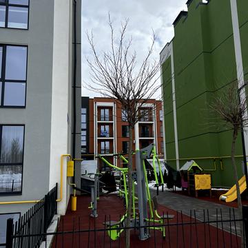 Українська, 12