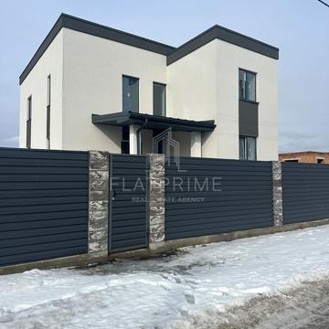 Яблунева вул., 18