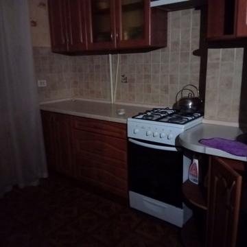 Академіка Корольова вул., 30