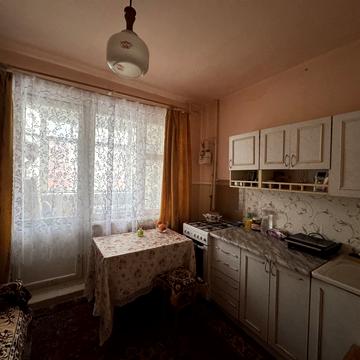 Молодіжна вул., 32