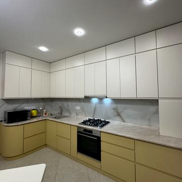 Приозерна вул., 28