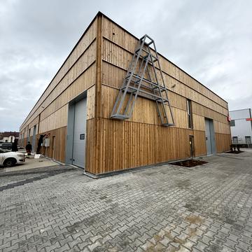 Київська вул., 1