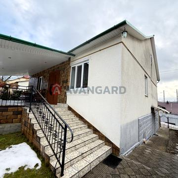 Буковинська вул., 22