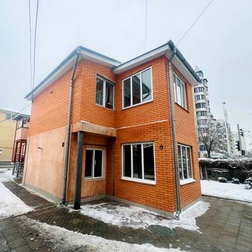 Лесі Українки вул., 1