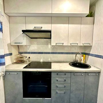 Богдана Хмельницького вул., 17