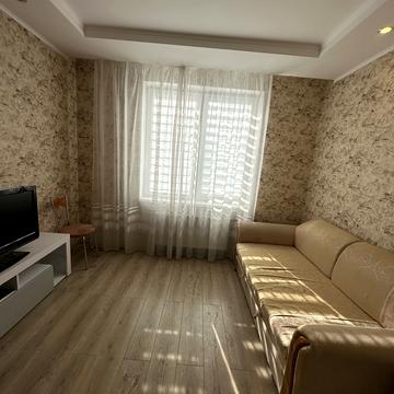 Академіка Глушкова просп., 9-В