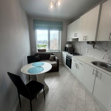 Українська вул., 85-В