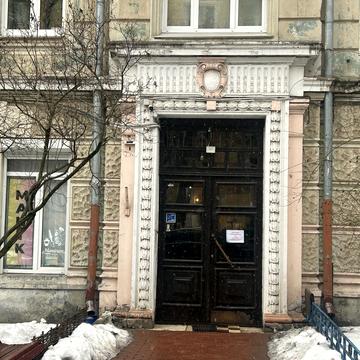 Тарасівська вул., 8