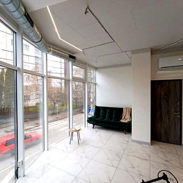 Грушевського вул., 51