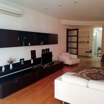 Гетьмана Сагайдачного бульв. (Лідерсівський), 9А