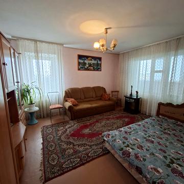 Князя Володимира Великого просп., 96