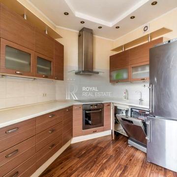 Володимира Івасюка просп. (Героїв Сталінграду), 4-А