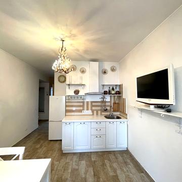 Кленова вул., 45-А