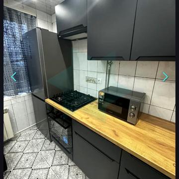 Героїв просп., 46